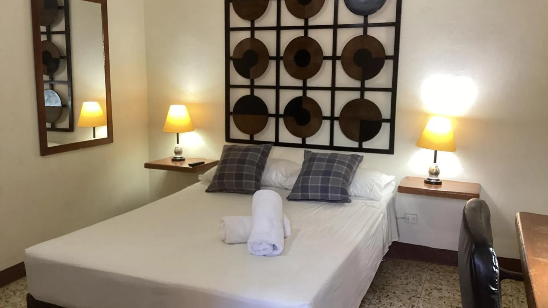 Guest house Manila Su Casa Hotel Medellin Colombia